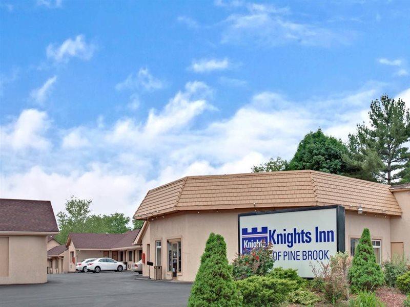Knights Inn Of Pine Brook Exterior photo